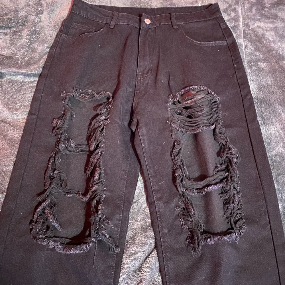 Never worn, black ripped jeans from Shein